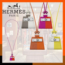 HERMES 上品 ペンダント バイカラー レザー Monpetitkelly PM