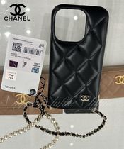 【争奪戦！アクセサリー感覚で♪】CHANEL iPhone 14 Pro ケース