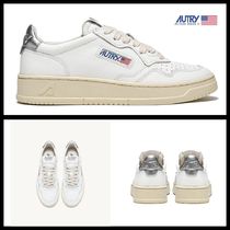 ★AUTRY★MEDALIST LOW SNEAKERS IN LEATHER WHITE AND SILVER★