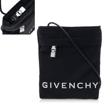 関税負担なし☆GIVENCHYジバンシィナイロンクロスボディーバッグ