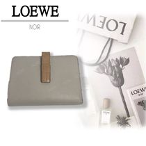 国内即発【LOEWE】バーティカル ウォレット ミディアム