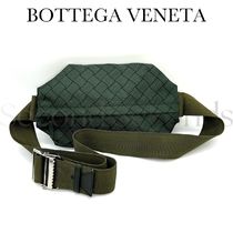 BOTTEGA VENETA イントレチャート柄 ナイロン ボディバッグ