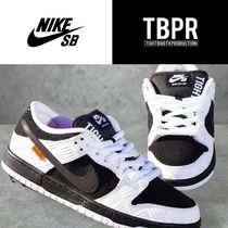 TIGHTBOOTH × Nike SB Dunk Low Pro QS "Black and White"