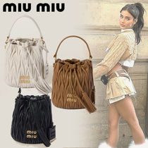 国内直営　**MiuMiu**　マテラッセレザー バケットバッグ