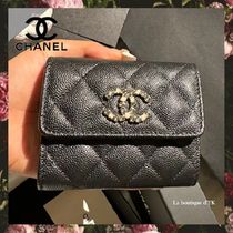 ★ビジューロゴがキュート♪【CHANEL】三つ折り 財布★