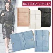 【大人気】BOTTEGA VENETA『ミディアム カセット 二つ折り財布』