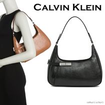 Calvin Klein【センスUP☆】Becky Waxed ショルダーバッグ 2色