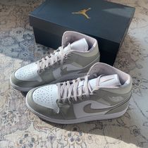 【激安】 ナイキ エアジョーダン1 Air Jordan 1 Mid "Linen"