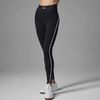 ALO Yoga フィットネストップス セット Airlift Suit Up Bra&Legging　-Black/White-(8)