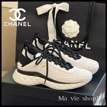 足元のワンポイントアイテム！【CHANEL】シャネル スニーカー