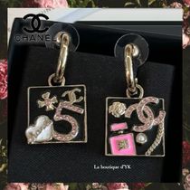 ★ポップでキュート♪【CHANEL】ロゴ ピアス★