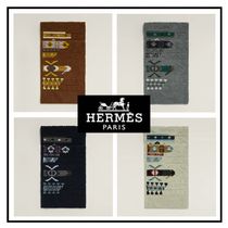 デザインもシンプルで暖かい【HERMES】クールのCouleur スカーフ