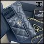 CHANEL iPhone・スマホケース 【便利な携帯ケース】CHANEL iPhone 15 Pro Max ケース