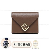 ∞直営買付∞フェンディ■人気急上昇！FFダイヤモンド折り財布