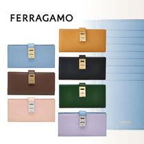 即発【FERRAGAMO】ガンチーニのクロージャー 長財布