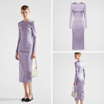 《送料無料》 PRADA Satin midi-dress