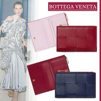 国内即発【BOTTEGA VENETA】カセット ミディアム 二つ折り財布