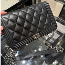 ★待望の入荷★【CHANEL】BOYのチェーンウォレット