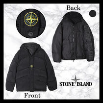 STONE ISLAND 冬 Regenerated ナイロン ダウン  リバーシブル