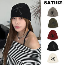 【SATIIIZ】Ennis Leather Patch Waffle Beanie