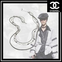 【CHANEL】エレガンスの象徴―メタル&パールネックレス