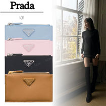 国内即発【PRADA】サフィアーノトライアングル カードケース