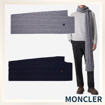 寒い季節の注目アイテム《MONCLER》ウールとカシミアのスカーフ