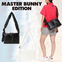 MASTER BUNNY EDITION メッセンジャーバッグ (UNISEX) 2色