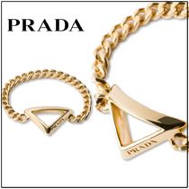 国内直営 ギフト【PRADA】メタル リング トライアングル