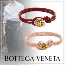 大人気 BOTTEGA VENETA◆ノット レザー ブレイド ブレスレット