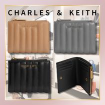 【CHARLES & KEITH】ドンナ パネルトップジップウォレット