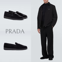 メンズ＊PRADA＊ブラック＊ベルベットローファー フラット ロゴ