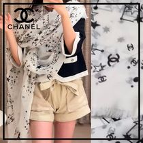 CHANEL《遊び心あるポップなデザイン》 ストール