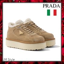 直営店●PRADA●スエードミッドトップスニーカー