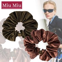 国内直営★ギフトに【MIU MIU】サテン シュシュ 送料込