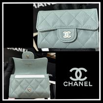 可愛いパステル色♪【 CHANEL 】クラシックフラップカードケース