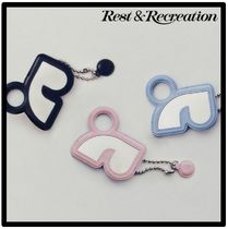 ☆送料・関税込☆Rest&Recreation★MIRROR CARD HOLDER KEYRING