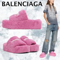 【BALENCIAGA】ピンク Furry プラットフォーム サンダル