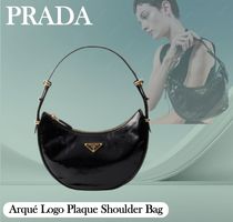 ◆PRADA（プラダ）アーケ ロゴ プレート ショルダー バッグ