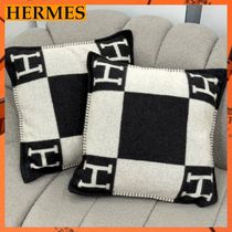 ☆あるだけでテンション上がる☆【Hermes】クッション PM 黒