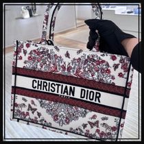 【繊細なディティールがオシャレ♡】DIOR BOOK TOTE ラージ