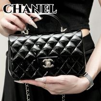 《ツヤ感がお洒落》CHANEL トップハンドル ミニクラシックバッグ