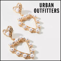 Urban Outfitters☆ 上品パール風ビジュー・ハート型ピアス