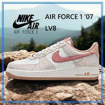 売り切れ前に 大人気 NIKE AIR FORCE 1 ‘07 LV8 干支をモチーフ