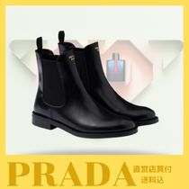 新作☆【PRADA】ブラッシュ レザー アンクルブーツ（黒）