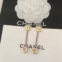 CHANEL《揺れ感♡シンプルな存在感！》ピアス ロゴ