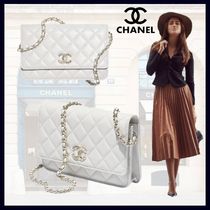 シンプルデザインで上品♪【CHANEL】チェーンウォレット