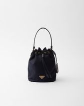 送料込み　プラダ　PRADA　ミニバッグ (Re-Nylon)