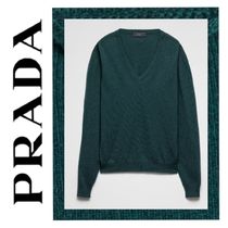 注目の新作【PRADA】ウール Vネック セーター