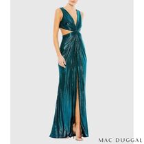 Mac duggal シャープなシルエットのVネック カラー ロングドレス